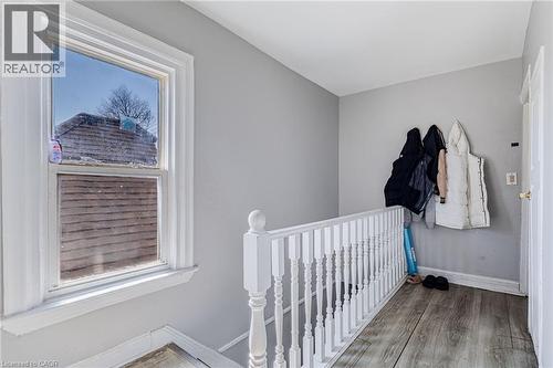 174 Rosslyn Avenue N, Hamilton, ON - Indoor