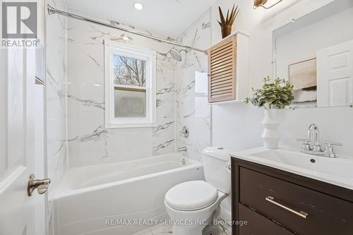 6 Bonnyview Drive, Toronto, ON - Indoor Photo Showing Bathroom