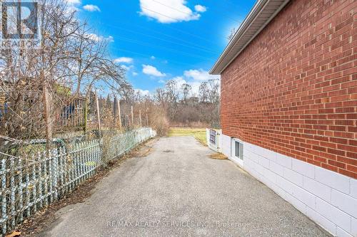 6 Bonnyview Drive, Toronto, ON - Outdoor