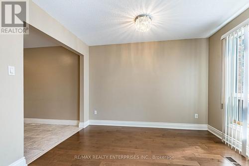 Dining that flows into the kitchen area - 3016 Rymal Road, Mississauga, ON - Indoor Photo Showing Other Room