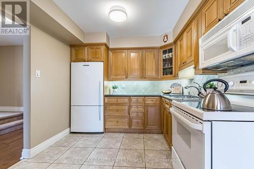 Granite Counter - 3016 Rymal Road, Mississauga, ON - Indoor Photo Showing Kitchen