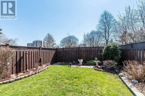 Room to play with gate to the park - 3016 Rymal Road, Mississauga, ON - Outdoor