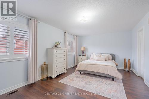 3243 Stoney Crescent, Mississauga, ON - Indoor Photo Showing Bedroom