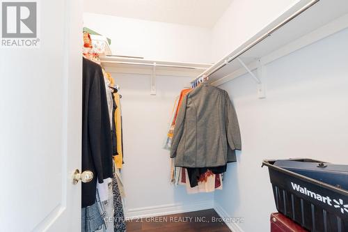 3243 Stoney Crescent, Mississauga, ON - Indoor With Storage