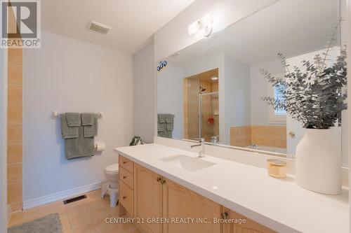 3243 Stoney Crescent, Mississauga, ON - Indoor Photo Showing Bathroom