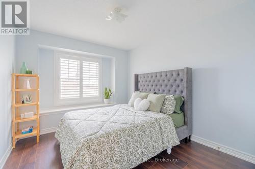 3243 Stoney Crescent, Mississauga, ON - Indoor Photo Showing Bedroom