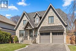 40 HILLDOWNTREE ROAD Toronto, ON M9A 2Z8