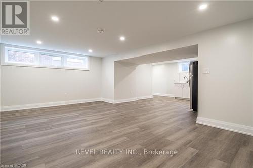 1141 Mohawk Road E, Hamilton, ON - Indoor