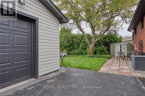 1141 Mohawk Road E, Hamilton, ON - Outdoor