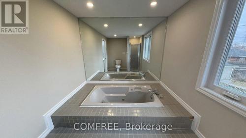 1320 Notting Hill Avenue, Ottawa, ON - Indoor Photo Showing Other Room