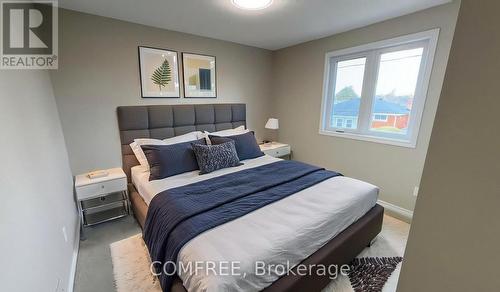 1320 Notting Hill Avenue, Ottawa, ON - Indoor Photo Showing Bedroom