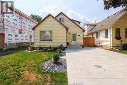 567 HILDEGARDE STREET Unit# UPPER Windsor, ON N8X 2Z4