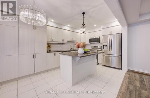 302 Jean Landing, Milton, ON - Indoor Photo Showing Kitchen With Stainless Steel Kitchen With Upgraded Kitchen