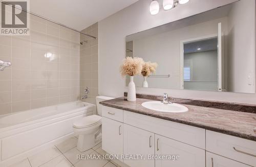 302 Jean Landing, Milton, ON - Indoor Photo Showing Bathroom