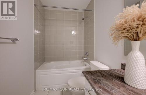 302 Jean Landing, Milton, ON - Indoor Photo Showing Bathroom