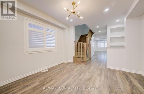 302 Jean Landing, Milton, ON - Indoor Photo Showing Other Room