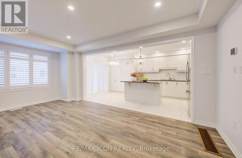 302 Jean Landing, Milton, ON - Indoor