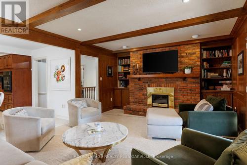 258 Shoreacres Road, Burlington, ON - Indoor Photo Showing Living Room With Fireplace