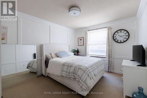258 Shoreacres Road, Burlington, ON - Indoor Photo Showing Bedroom