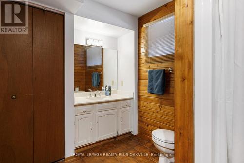 258 Shoreacres Road, Burlington, ON - Indoor Photo Showing Bathroom