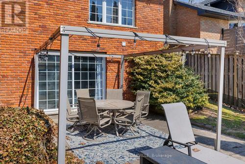 258 Shoreacres Road, Burlington, ON - Outdoor With Deck Patio Veranda