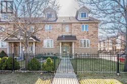4 - 2360 BRITANNIA ROAD W  Mississauga, ON L5M 2G7