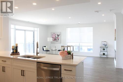 505 - 480 Callaway Road, London North (North R), ON - Indoor Photo Showing Kitchen With Double Sink