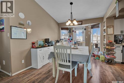 319 Crystal Way, Warman, SK - Indoor Photo Showing Dining Room