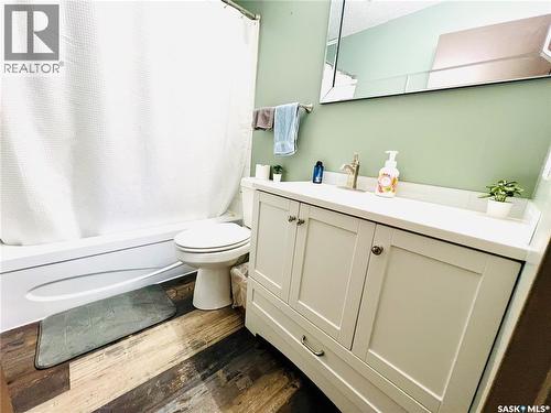 308 1140 9Th Avenue Ne, Swift Current, SK - Indoor Photo Showing Bathroom