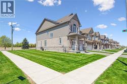 22 HENRY MARACLE Street Ayr, ON N0B 1E0