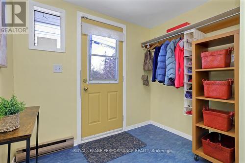 1141 North River Road, Ottawa, ON - Indoor