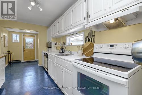 1141 North River Road, Ottawa, ON - Indoor Photo Showing Kitchen