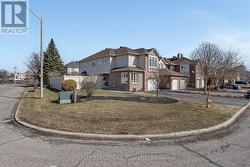 1611 MARLEY CRESCENT Ottawa, ON K1J 1C2