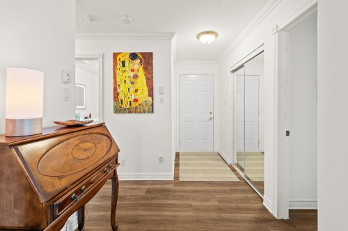 Hall d'entrée/Vestibule - 202-351 Rue Du Clos-Toumalin, Prévost, QC - Indoor Photo Showing Other Room