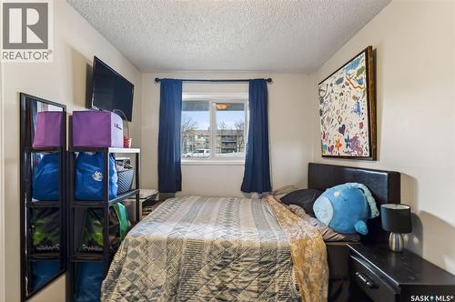 105H 1121 Mckercher Drive, Saskatoon, SK - Indoor Photo Showing Bedroom