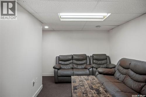 265 Magee Crescent, Regina, SK - Indoor
