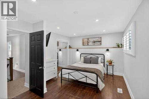 86 Barons Avenue N, Hamilton, ON - Indoor Photo Showing Bedroom