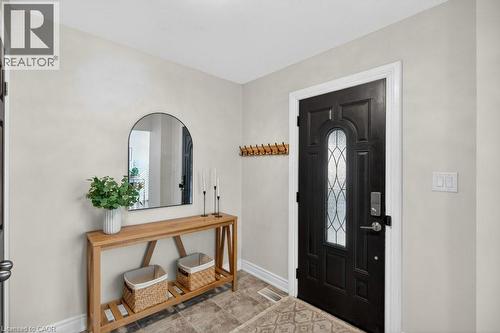 86 Barons Avenue N, Hamilton, ON - Indoor Photo Showing Other Room