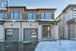 29 KINGFISHER DRIVE  Hamilton, ON L9A 5A4