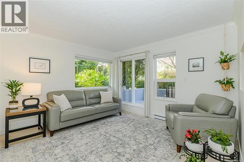 103 3180 Albina St  Saanich, BC V9A 1Z5