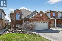 16 DOWNING Street Binbrook, ON L0R 1C0