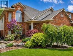 16 DOWNING Street Binbrook, ON L0R 1C0