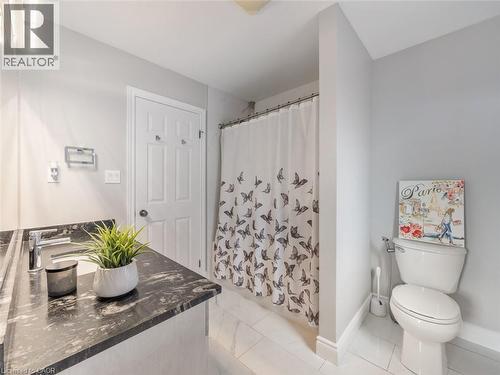 1260 Old Zeller Drive, Kitchener, ON - Indoor Photo Showing Bathroom