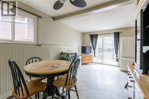 810 Tate Avenue, Hamilton, ON - Indoor Photo Showing Dining Room
