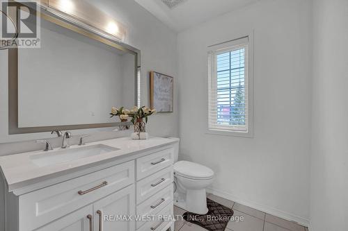 1136 Middlebury Avenue, Oshawa, ON - Indoor Photo Showing Bathroom