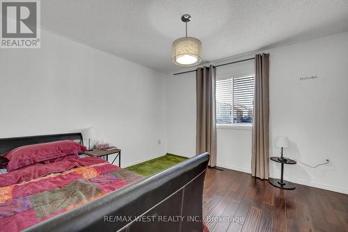 1136 Middlebury Avenue, Oshawa, ON - Indoor Photo Showing Bedroom