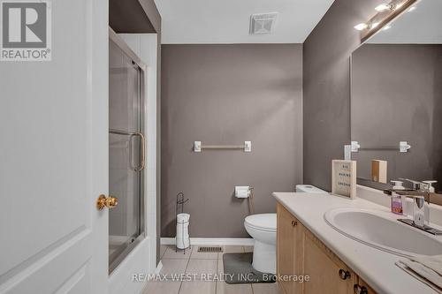 1136 Middlebury Avenue, Oshawa, ON - Indoor Photo Showing Bathroom