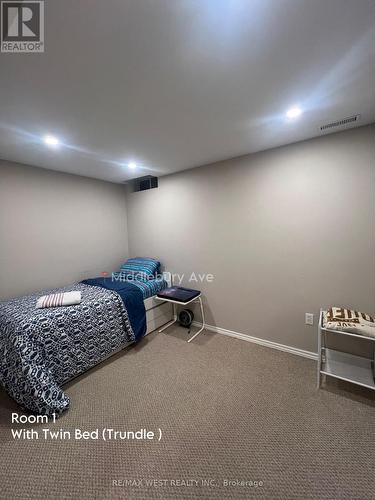 1136 Middlebury Avenue, Oshawa, ON - Indoor