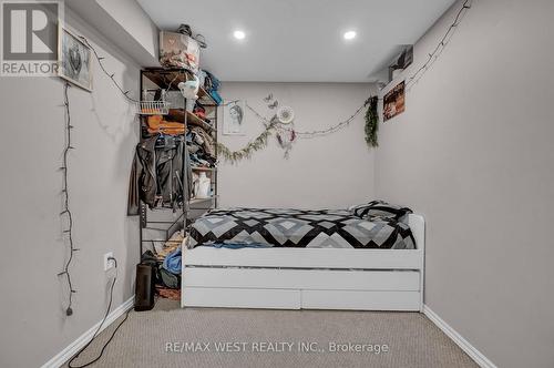 1136 Middlebury Avenue, Oshawa, ON - Indoor