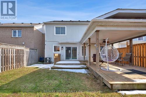 1136 Middlebury Avenue, Oshawa, ON - Outdoor